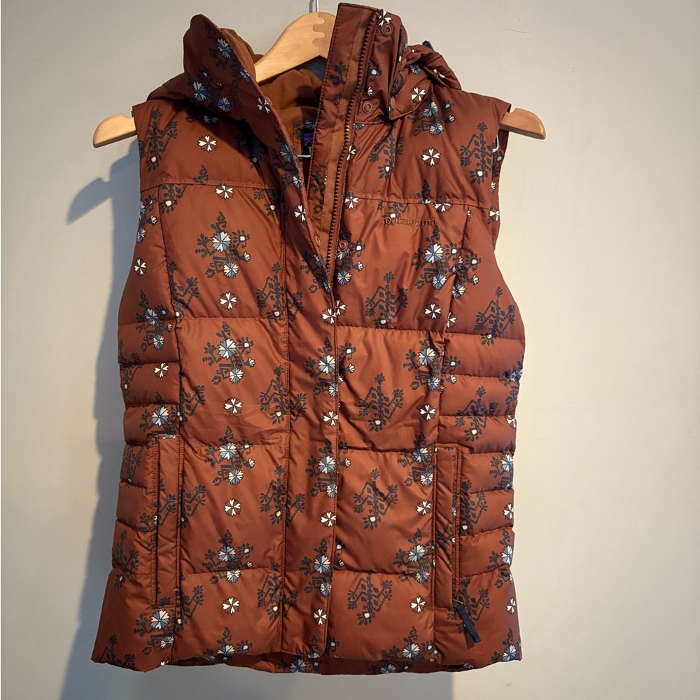 Patagonia Brown Floral Puffer Vest